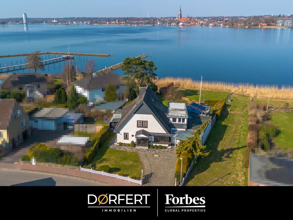 Immobilie in Fahrdorf - Familientraum an der Schlei - Großzügiges Einfamilienhaus mit Wassergrundstück und Panoramablick - Bild 0