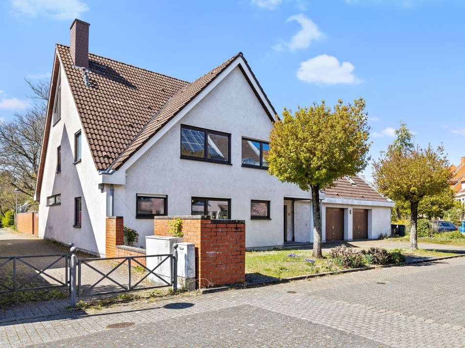Haus front