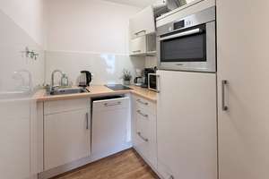 Besondere Lage, charmante 2 Zimmer Wohnung mit Balkon und Pkw-Stellplatz in Glücksburg (Ostsee) – Sandwighof 26, 24960 Glücksburg (Ostsee) – Vorschaubild 6