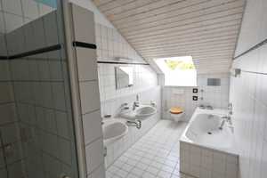 Schöne 3,5-Zimmer-DG-Wohnung mit Terrasse und Balkon in Reutlingen – Hermann-Hesse-Straße 47, 72762 Reutlingen (Kreis) – Vorschaubild 12