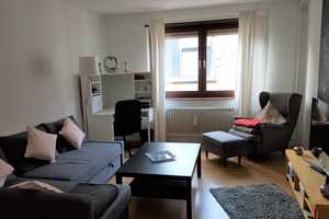 Möblierte Wohnung mit 2 Zimmern, Wohnküche, Balkon in Mannheim – Mannheim – Vorschaubild 1
