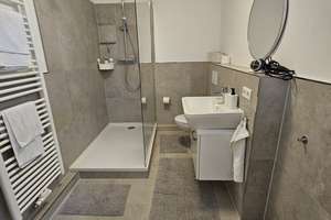 Property thumbnail 11