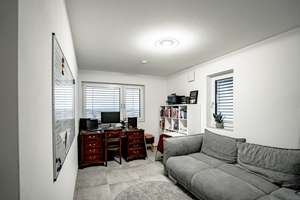 Property thumbnail 9