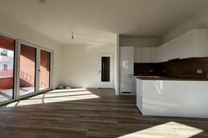 3-Zimmer-Wohnung mit Westbalkon und Einbauküche - mehrere Erstbezüge! – Parkstraße 16, 13585 Hakenfelde, Berlin – Vorschaubild 3