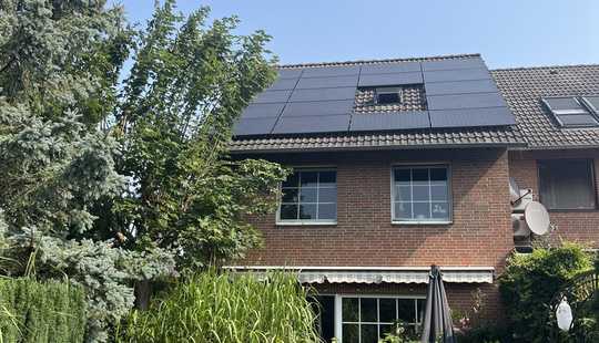Bild von Energieeffizientes Reihenendhaus mit PV-Anlage, Wärmepumpe und Wellnessbereich