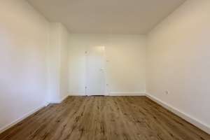Ideal für Eigennutzer: Bezugsfreie 3-Zimmerwohnung mit Balkon in Köln-Mülheim! – Die vollständige Adresse der Immobilie erhältst du vom Anbieter., 51065 Mülheim (Ortsteil), Köln – Vorschaubild 7