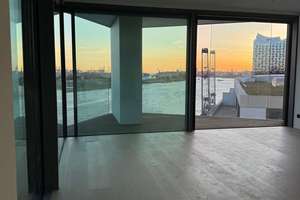 Südwest. Sonne. Skyline. Die begehrteste Lage im The Crown Strandkai – Die vollständige Adresse der Immobilie erhältst du vom Anbieter., 20457 HafenCity, Hamburg – Vorschaubild 11