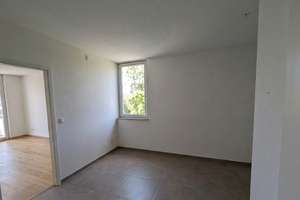 Lichtdurchflutetes Wohnglück – Erstbezug nach Renovierung mit 24 m² Sonnenbalkon u.  Teilungsoption – Die vollständige Adresse der Immobilie erhältst du vom Anbieter., 40489 Kaiserswerth, Düsseldorf – Vorschaubild 5