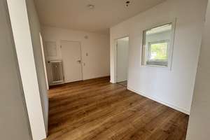 Zuhause mit 4 Zimmern und Balkon in Hamm (Sieg)