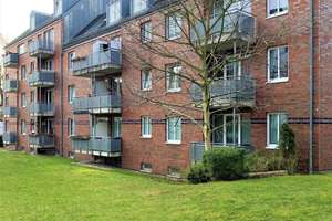 Teilsanierte 4-Zimmerwohnung mit Balkon in Eidelstedt