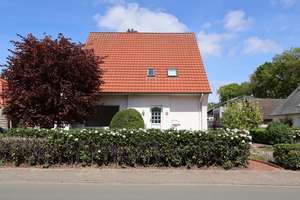 Zwei Zweifamilienhäuser in Top Lage von Bad Zwischenahn – Die vollständige Adresse der Immobilie erhältst du vom Anbieter., 26160 Bad Zwischenahn – Vorschaubild 2