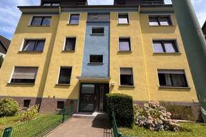 Moderne drei Zimmer Wohnung in Essen, Altenessen-Süd mit Balkon, Gäste-WC und Garage