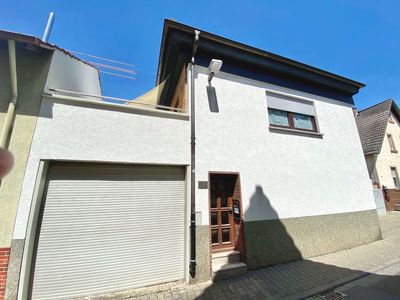 Schöne 3-Zimmer-Wohnung im 1. OG in charmantem Einfamilien-Häuschen in Top Lage in Eppelheim