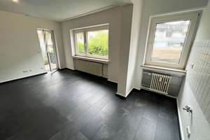 Eigennutzung oder Investment! Modernisiertes Apartment mit kleinem Balkon in zentraler Wohnlage! – Die vollständige Adresse der Immobilie erhältst du vom Anbieter., 45130 Rüttenscheid, Essen – Vorschaubild 1