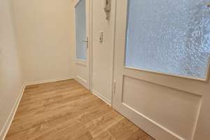 Jetzt für Sie frisch saniert nur noch einziehen, Mietdiscount sichern, später danken. – Oberfrohnaer Straße 50, 9117 Rabenstein, Chemnitz – Vorschaubild 2