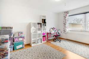 Großzügige 4-Zimmer-Etagenwohnung mit Loggia und Tiefgaragenstellplatz in Hannover Misburg-Nord – Die vollständige Adresse der Immobilie erhältst du vom Anbieter., 30627 Misburg-Nord, Hannover – Vorschaubild 10