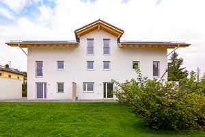 Modernes Neubau-Reihenhaus in Pfaffenhofen: Stadtnah wohnen am Rosenheimer Stadtrand – Rosenheim (Kreis) – Vorschaubild 2