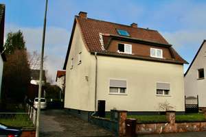 Familienfreundliches 2-Familienhaus mit viel Platz in Wölfersheim-Södel!

 – Die vollständige Adresse der Immobilie erhältst du vom Anbieter., 61200 Wölfersheim – Vorschaubild 3
