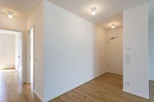 helles Dachgeschoss mit EBK & Balkon & Wanne & HWR! – Löbtauer Straße 58a, 1159 Friedrichstadt, Dresden – Vorschaubild 3
