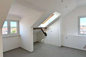 2-Zimmer-Wohnung
Garage
Zentrale Lage – Die vollständige Adresse der Immobilie erhältst du vom Anbieter., 70372 Cannstatt-Mitte, Stuttgart – Vorschaubild 3