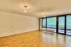 3-Zimmer-Wohnung mit 2 Balkonen im 4. OG, Stellplatz in Garage Köln-Weiden / Renovierungsbedürftig – Lübecker Str. 2, 50858 Weiden, Köln – Vorschaubild 2