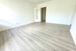 Frisch für Sie renoviert! Tolle 2-Zimmer-Wohnung mit Balkon – Philosophenweg 4, 45279 Freisenbruch, Essen – Vorschaubild 2