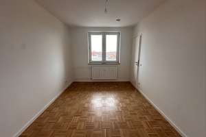 Helle 2-Zimmer-Wohnung mit Balkon in Nürnberg – Friesenstraße 54, 90441 Hohe Marter, Nürnberg – Vorschaubild 2