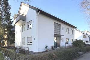 Entwicklungsfähiges 4- bis 5-FH mit Garagen und Stellplatz! – Die vollständige Adresse der Immobilie erhältst du vom Anbieter., 70619 Sillenbuch (Ortsteil), Stuttgart – Vorschaubild 1