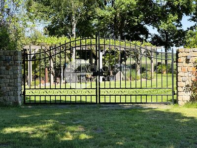Weitblick inklusive – Hofanwesen mit parkähnlichem Garten und besonderer Privatsphäre