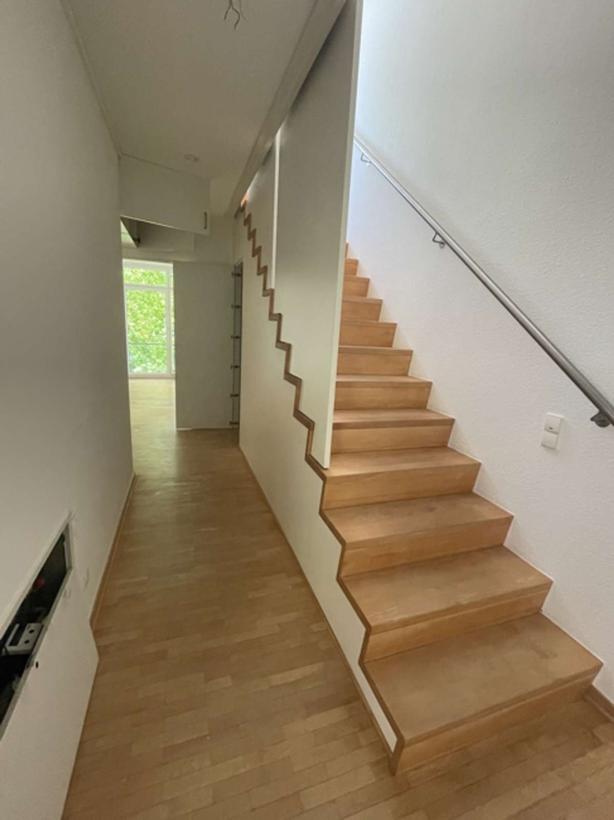 Attraktive 4-Zimmer-Maisonette-Wohnung mit Balkon in Innenstadt-Randlage