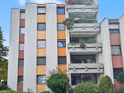 Familienglück auf ca. 106 m²: Barrierearme 4-Zimmer-Wohnung mit Loggia und Tiefgaragen-Stellplatz