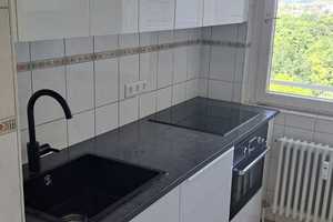 Stilvolle 2-Zimmer-Wohnung mit neuem Kleiderschrank, Balkon und EBK in Stuttgart – Stuttgart – Vorschaubild 6
