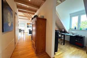 Helle und freundliche Dachgeschosswohnung mit Terrasse – Riegerhofstr. 15, 80686 Sankt Ulrich, München – Vorschaubild 11