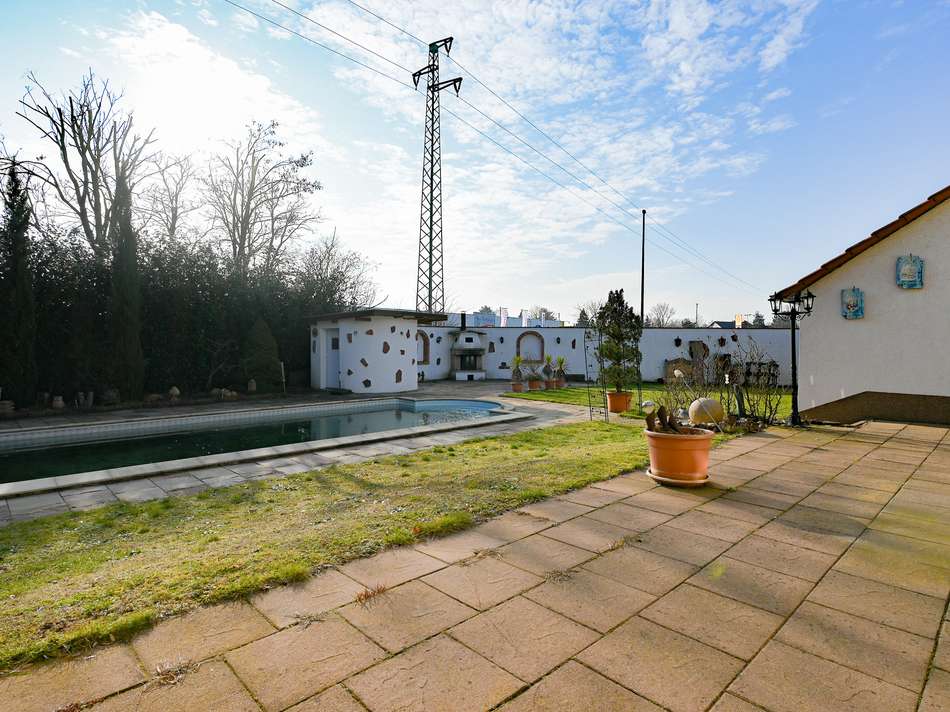 Terrasse und Garten