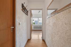 Kompakte 1-Zimmer-Wohnung mit Außenstellplatz und Gestaltungspotenzial – Die vollständige Adresse der Immobilie erhältst du vom Anbieter., 68794 Oberhausen-Rheinhausen – Vorschaubild 2