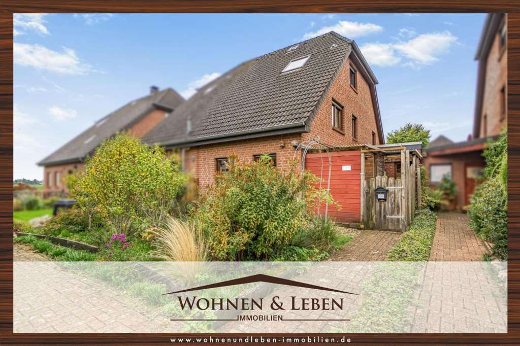 IM HERZEN VON LACKHAUSEN: Doppelhaushälfte mit viel Charme & Potenzial für ein Wohlfühlzuhause