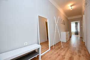 Modern möblierte Wohnung mit Loggia in schönem Altbau in Stuttgart Ost – Die vollständige Adresse der Immobilie erhältst du vom Anbieter., 70184 Gablenberg, Stuttgart – Vorschaubild 23
