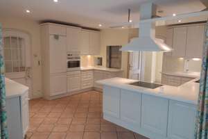 Herrschaftliche Villa am Ende einer elbnahen Sackgasse in Othmarschen – Die vollständige Adresse der Immobilie erhältst du vom Anbieter., 22605 Othmarschen, Hamburg – Vorschaubild 16