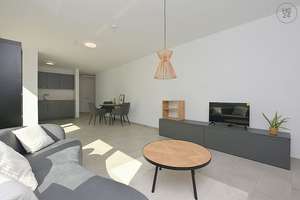 Wunderschöne,modern möblierte Wohnung mit Innenhof zum Mitnutzen in Stuttgart Ost (Berg)