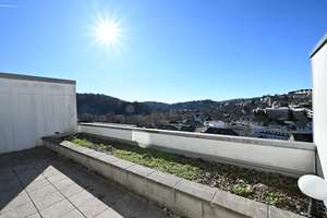 Klassischer Wohnkomfort mit Panorama – Die vollständige Adresse der Immobilie erhältst du vom Anbieter., 57074 Siegen, Siegen – Vorschaubild 3