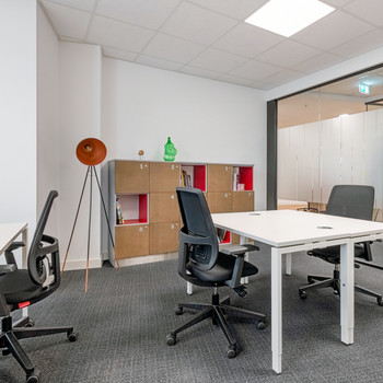 Privater Büroraum für 3 Person in Regus Augsburg Hauptbahnhof