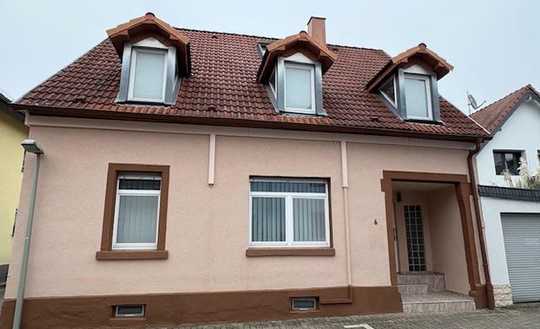 Einfamilienhaus mit Einliegerw. od. Büro in ruhiger Umgebung von KA-Grünwinkel