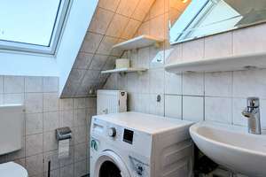 Modernisierte Wohnung "Dachgold" in Meiderich – Die vollständige Adresse der Immobilie erhältst du vom Anbieter., 47137 Mittelmeiderich, Duisburg – Vorschaubild 10