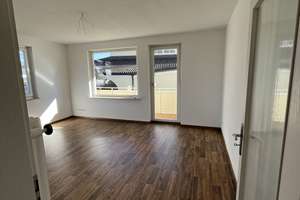 Geräumige 4-Zimmer Wohnung mit Balkon (auch als Mitarbeiterunterkunft) – Hartstraße 70, 82110 Germering – Vorschaubild 8