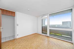Bezugsfreie 3-Zimmer-Wohnung im 13. Obergeschoss mit zwei Balkonen und Alpenblick – Mauthäuslstraße 39, 81379 Obersendling, München – Vorschaubild 5