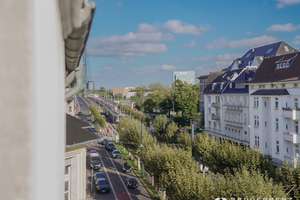 3-4 Zimmer: Maisonette-Dachgeschosswohnung mit Terrasse direkt auf der Luegallee – Luegallee 10, 40545 Oberkassel, Düsseldorf – Vorschaubild 8