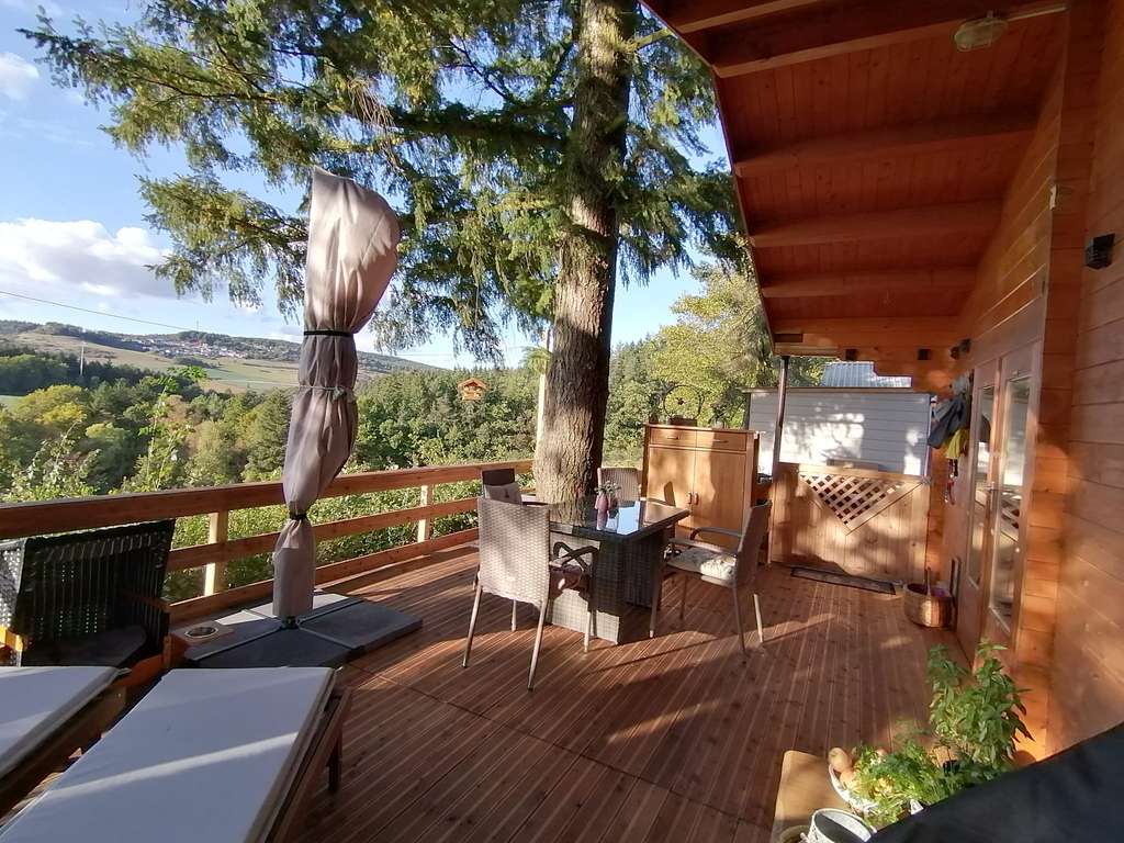 Immobilie in Eisenberg (Pfalz) - Wochenendhaus auf dem Campingplatz Ochsenbusch Park - Bild 0