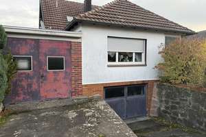 Charmantes Einfamilienhaus in Zellingen am Main – viel Platz und idyllischer Garten – Die vollständige Adresse der Immobilie erhältst du vom Anbieter., 97225 Zellingen – Vorschaubild 2