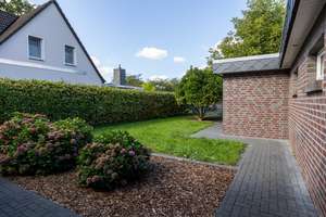 *** RIESEN GARAGE! - MODERNES HAUS mit PV in SELTENER SACKGASSENLAGE und SEHR GUTER ANBINDUNG *** – 27751 Ländlicher Osten, Delmenhorst – Vorschaubild 33