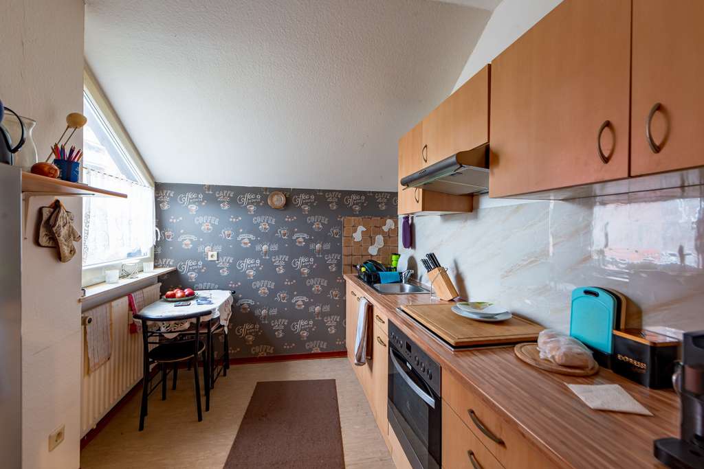 Immobilie in Heusenstamm - Heusenstamm: Langfristig vermietete 2-Zimmer-Dachgeschosswohnung in zentraler Lage  - Bild 3